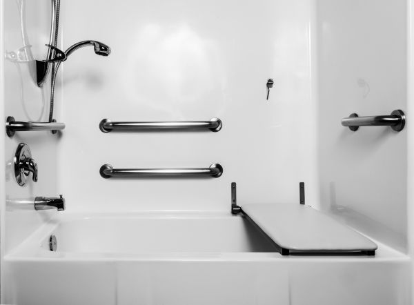 Accessible Tub Installation in Vermilion
