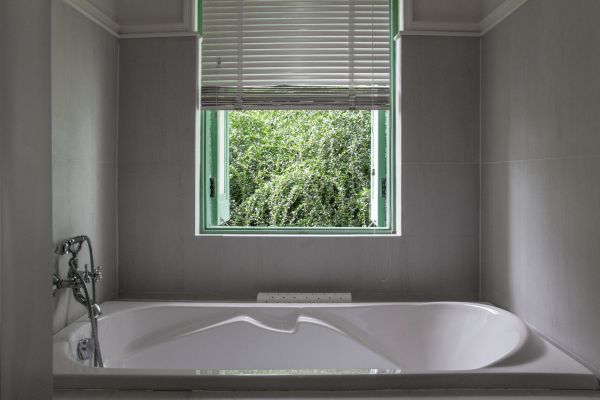 Fiberglass Tub Installation in Vermilion